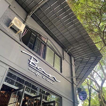 Hotel Ban Urban House Buon Ma Thuot Exterior foto